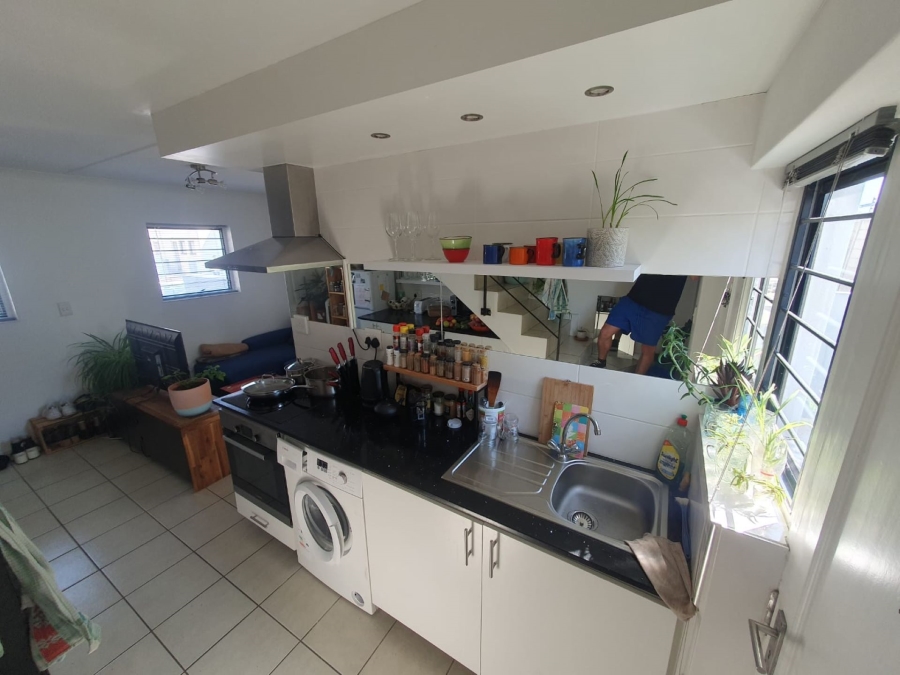 2 Bedroom Property for Sale in Maitland Western Cape